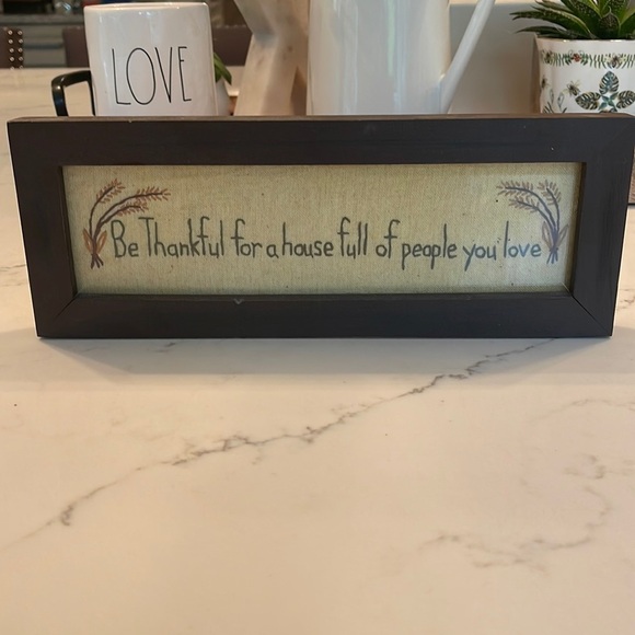 Be Thankful for a house full of people you love sign - Picture 1 of 1